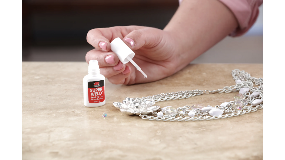 JB Weld SuperWeld Brush-On Instant Adhesive 6g