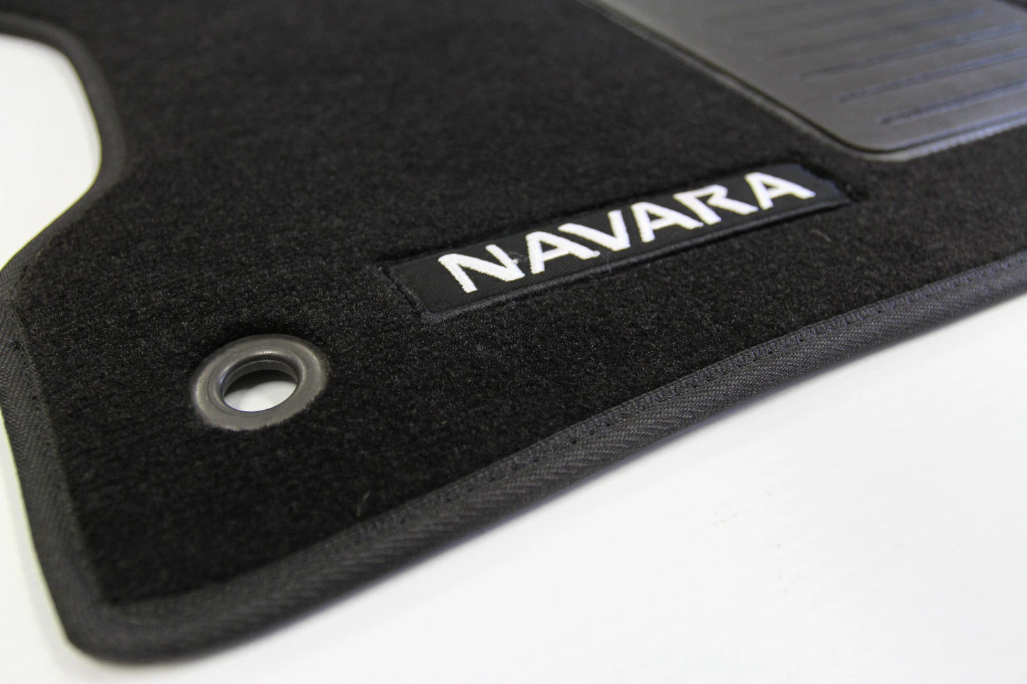 Custom made Floor Mats For Nissan Navara D23 NP300 ST-X ST 3/2015-2025 BLACK